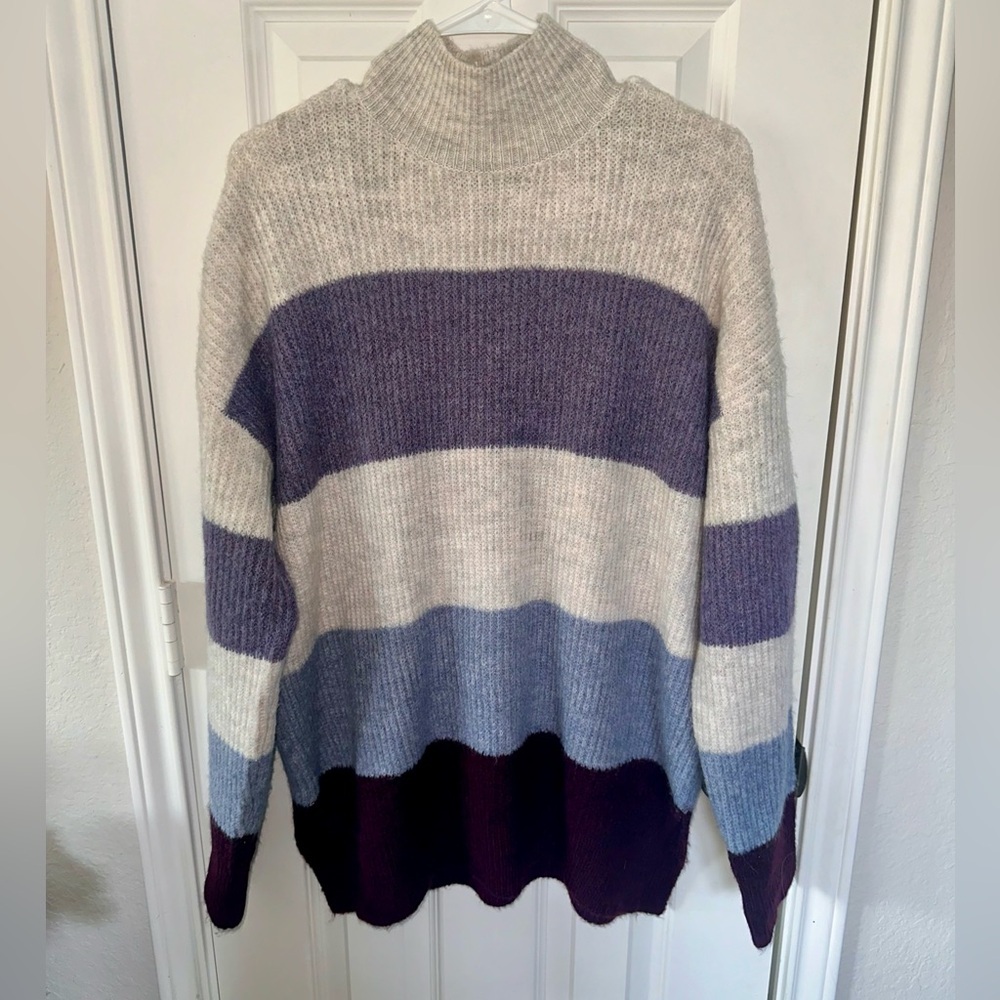 Mock Neck Stripped Sweater